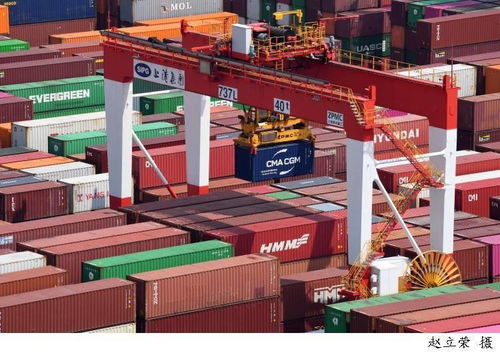 上?？萍歼M步特等獎 這個看不到人的碼頭,勞動效率是傳統(tǒng)碼頭的213 ,全靠有個 中國智造 大腦