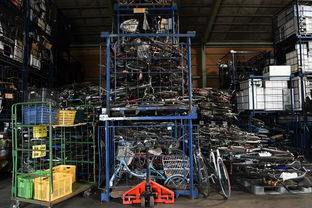 在 孤獨(dú)之國 日本,清理死者遺物成了一個(gè)熱門產(chǎn)業(yè)